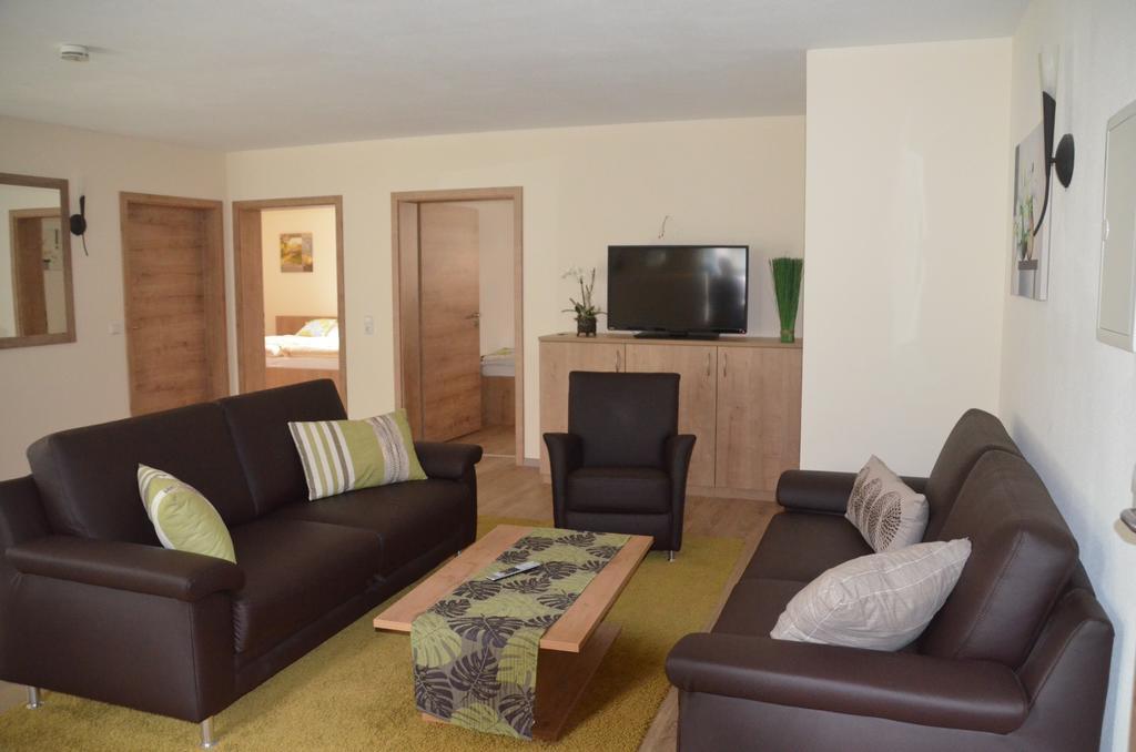 Landhotel Zum Adler Oberbechingen Bilik gambar
