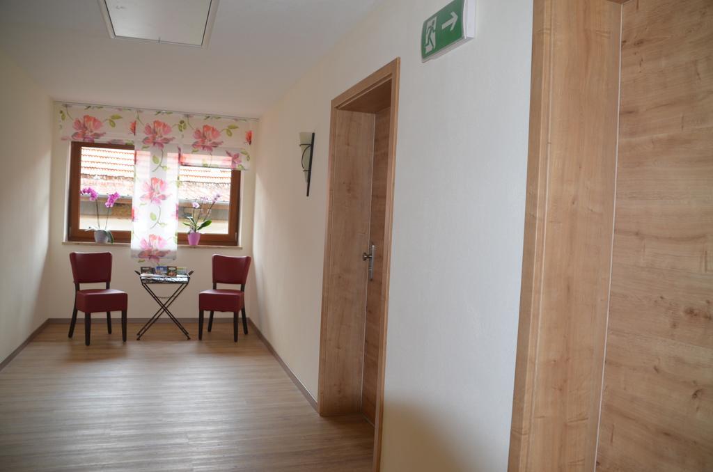 Landhotel Zum Adler Oberbechingen Luaran gambar