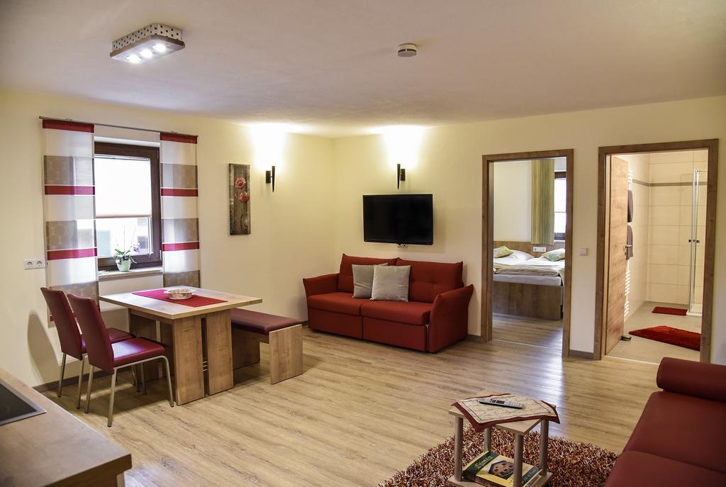 Landhotel Zum Adler Oberbechingen Luaran gambar