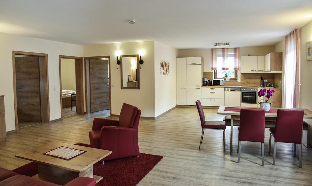 Landhotel Zum Adler Oberbechingen Luaran gambar